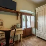 balconino, mobili antiquariato camera matrimoniale standard Bed and Breakfast Casal Cominium