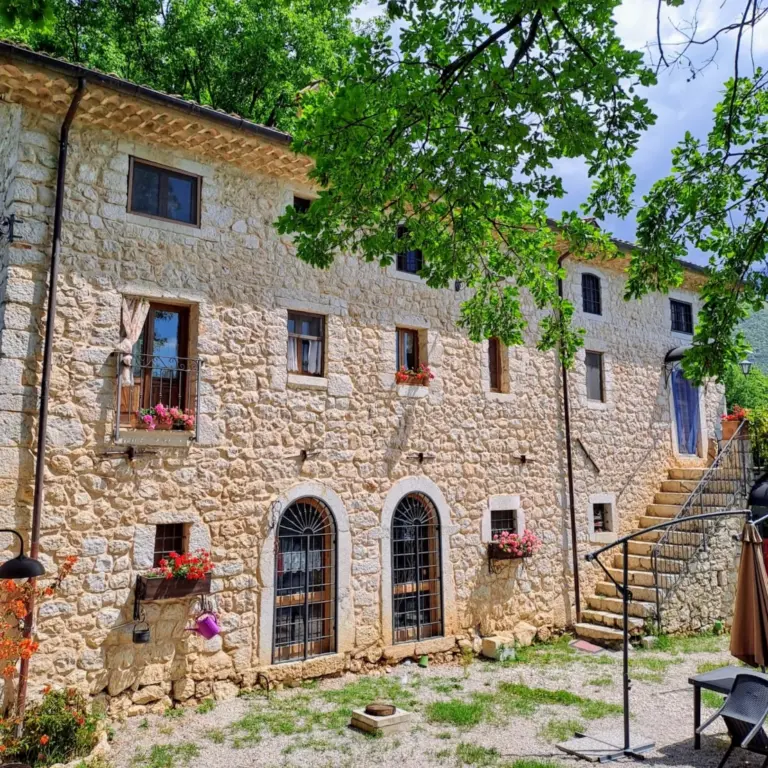 facciata principale Bed and Breakfast Casal Cominium