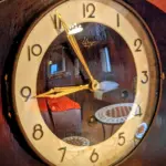 orologio vintage da camino camera matrimoniale deluxe Bed and Breakfast Casal Cominium