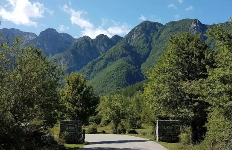 ingresso sentieri La Camosciara